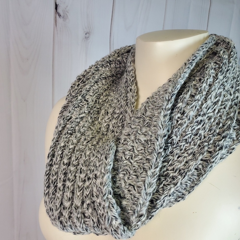 Infinity Scarf - Picture 4 of 4